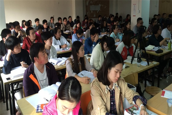川公教育 您的专业教育咨询伙伴